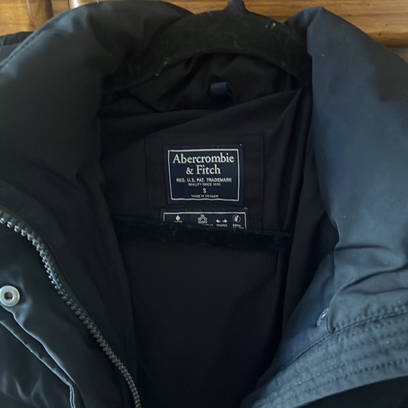 A & F down coat - Picture 2 of 8